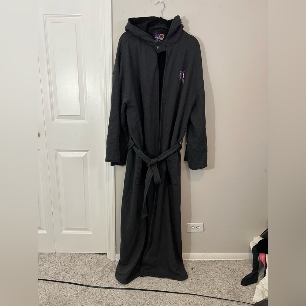 Xena Warrior Princess Gray/Purple Hooded Robe with Belt, Osfm